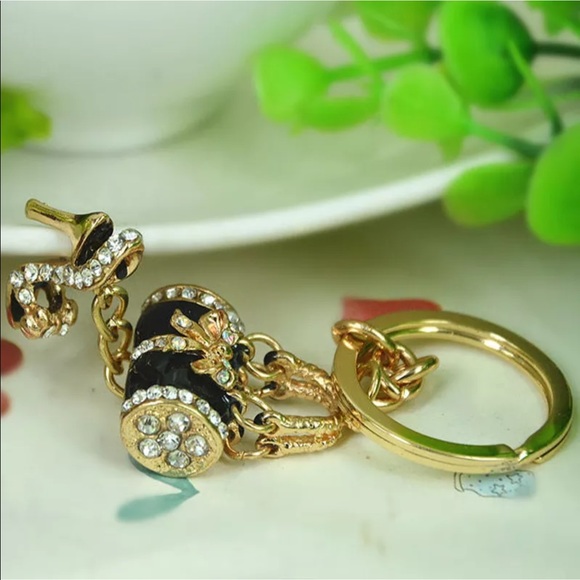 Crystal Rhinestone KeyRing - Picture 5 of 7